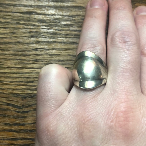 Vintage Sterling Silver Sand Cast Mexican Ring - Picture 3 of 3